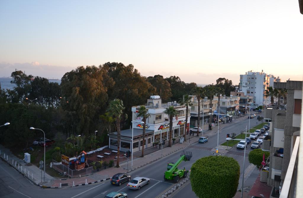Pebble Beach Holiday Apartments Limisso Esterno foto