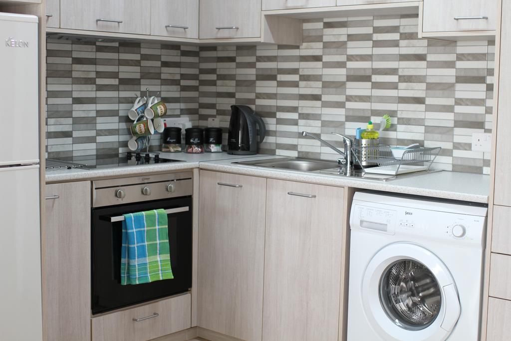 Pebble Beach Holiday Apartments Limisso Esterno foto