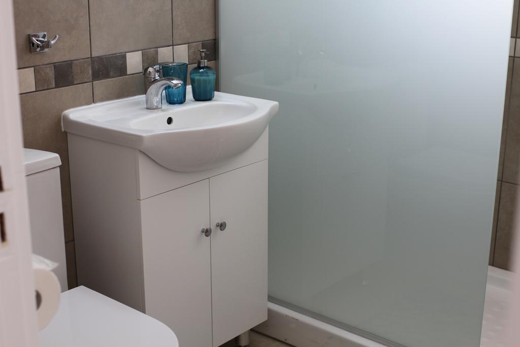 Pebble Beach Holiday Apartments Limisso Esterno foto
