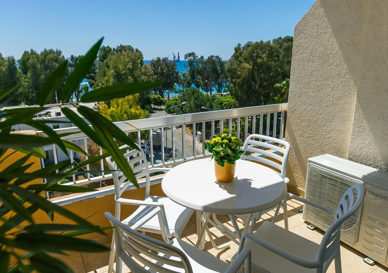 Pebble Beach Holiday Apartments Limisso Esterno foto